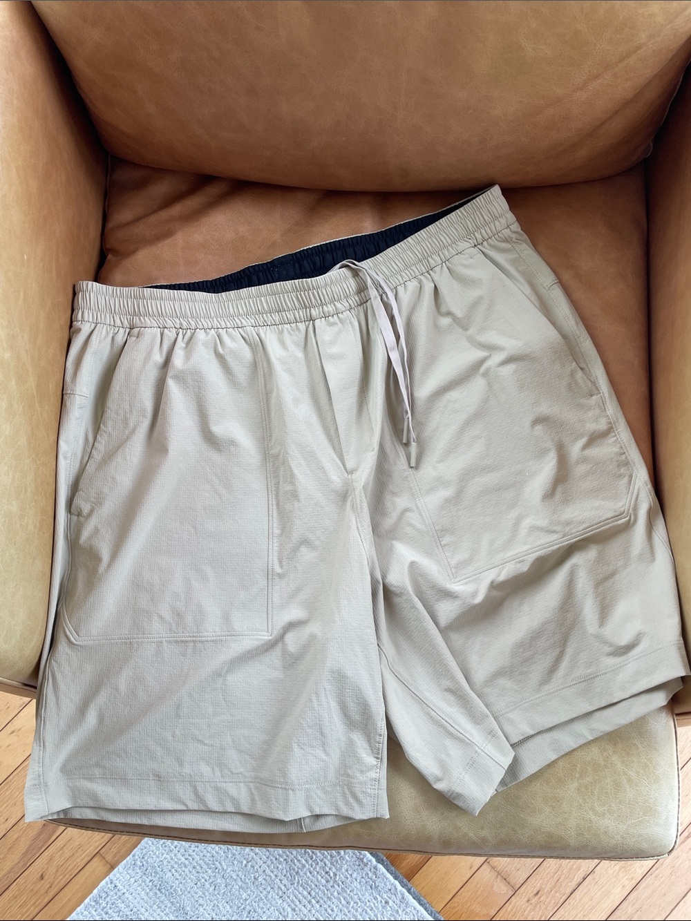 Men's Lightweight Drawstring Shorts in Light Gray